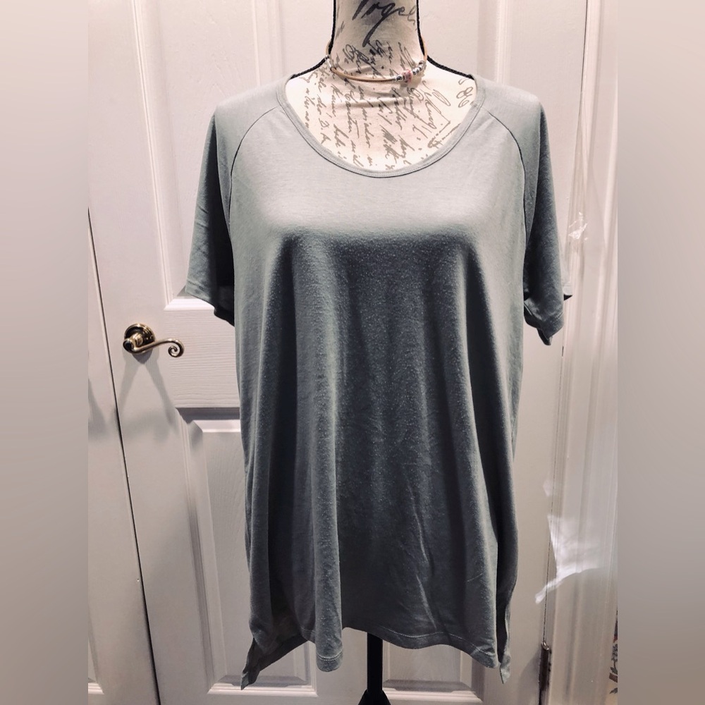 BALANCE COLLECTION ROUND NECK TEE